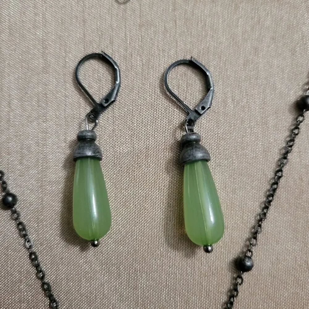 Bronze & Jade Green Tone Bumble Bee Matching Earrings & Necklace Set